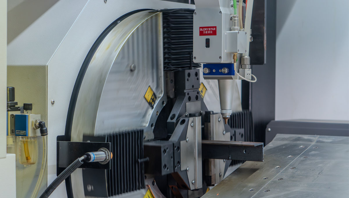 激光切割機的噴嘴和焦點的關系,這里給你講清楚 激光切割機的噴嘴和焦點的關系,這里給你講清楚